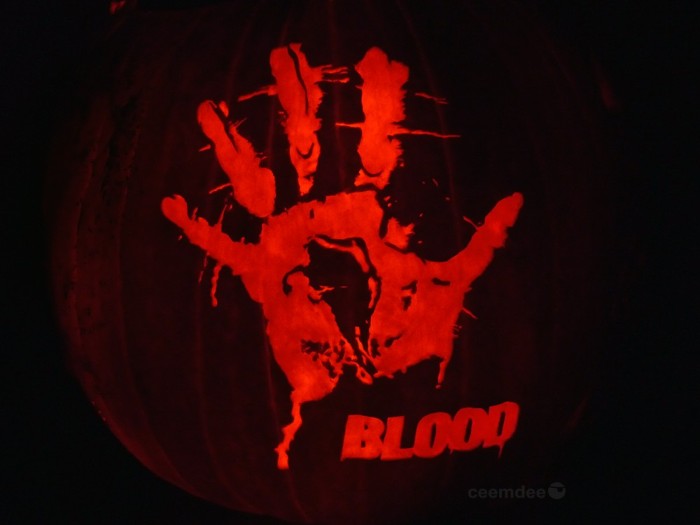 blood_pumpkin_by_ceemdee-d5g4bin.jpg