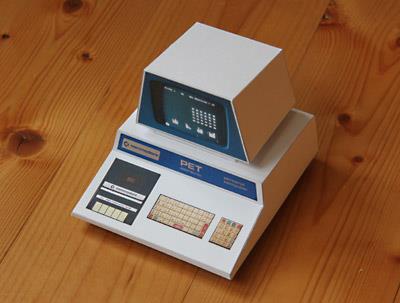 Commodore PET 2001 computer papercraft via papermau.001.jpg