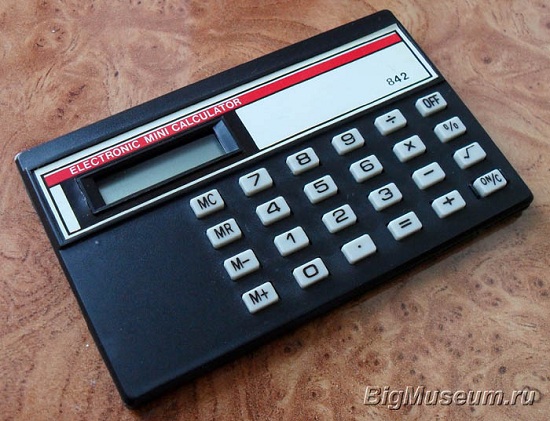 electronic-mini-calculator-opisanie-foto.jpg