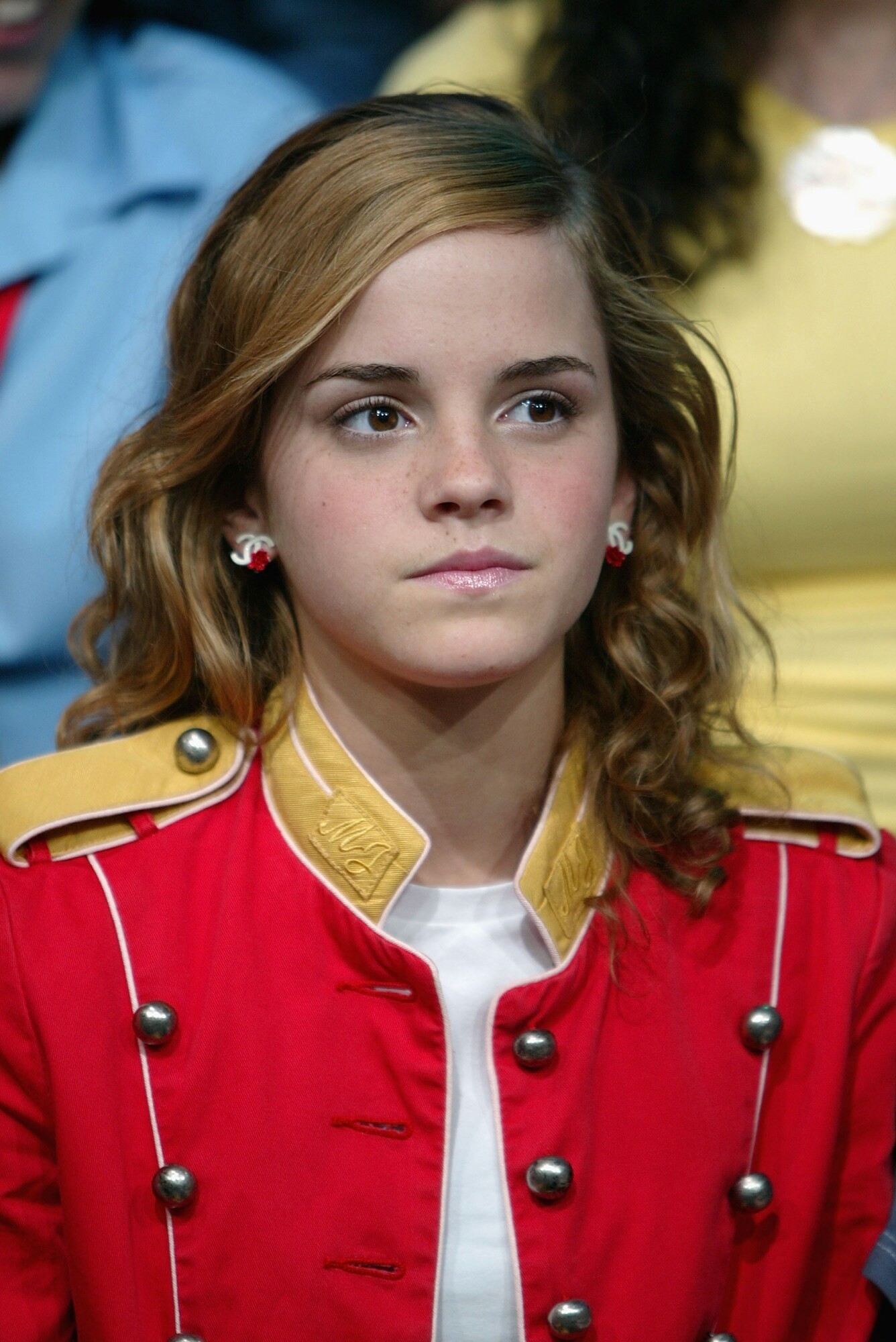 MTV-TRL-USA-2004-emma-watson-6926452-1336-2000.jpg