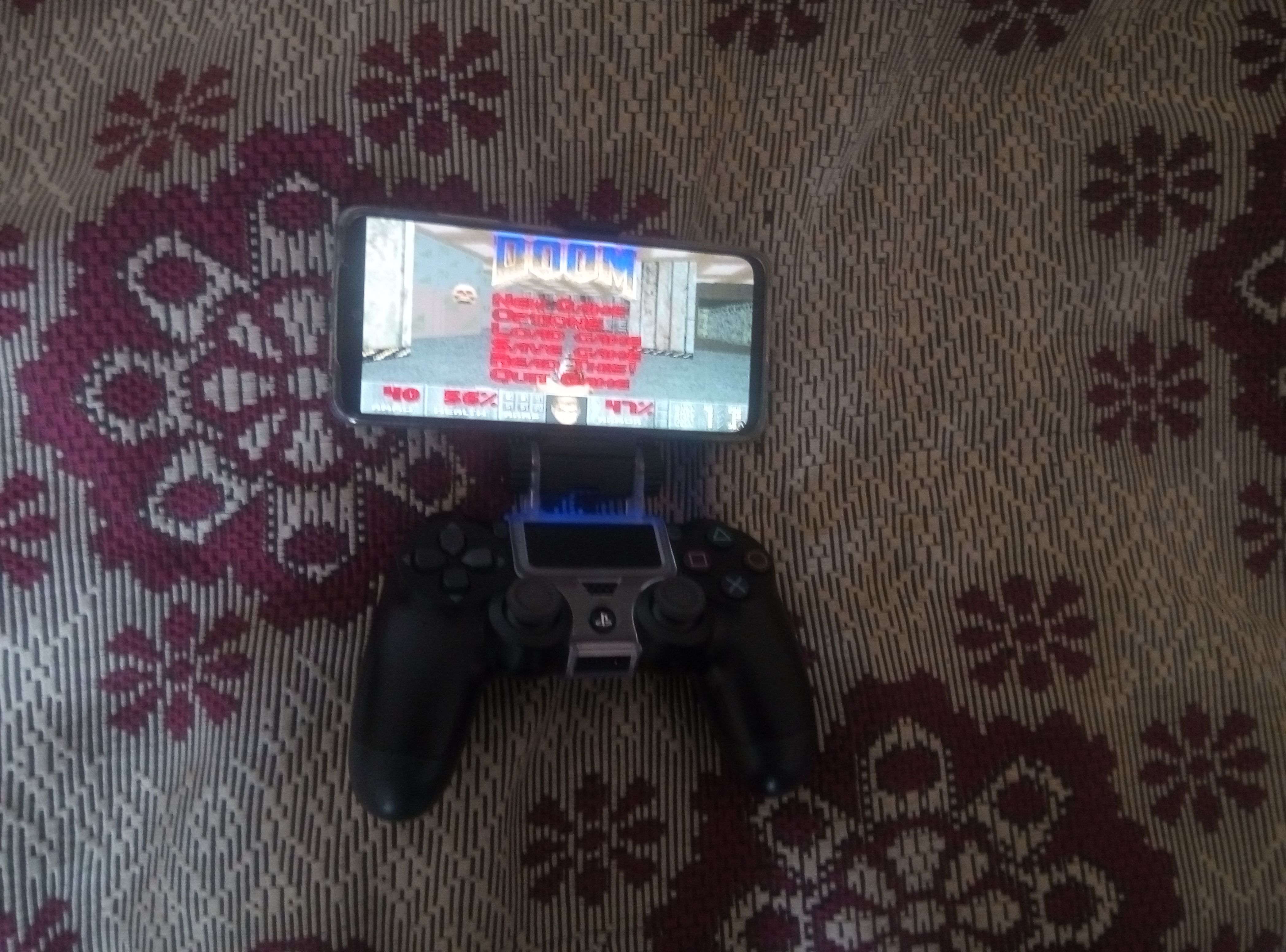 Крепление к DualShock 4 для игры на телефоне, DOBE Mobile Phone Clamp  (TP4-016) | Форум Old-Games.RU. Всё о старых играх