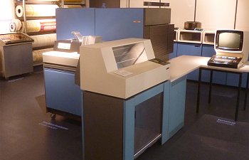 010 IBM_system_370_115_Kiel.jpg